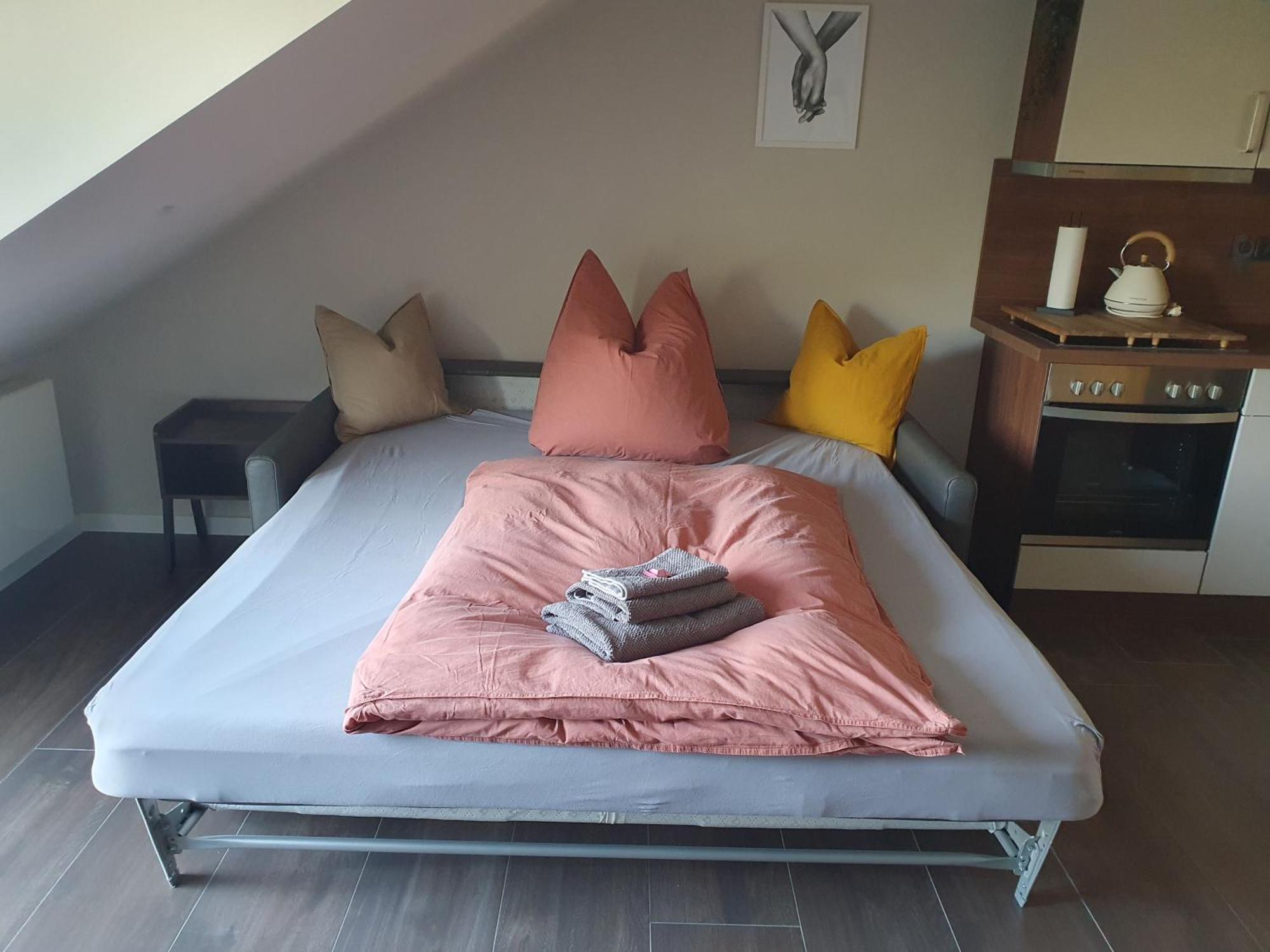 Neumuehler Hof- Ferienwohnung "Benjamin" Mit Grosser Privater Dachterasse Und Guter Anbindung In Die City Шверин Екстериор снимка